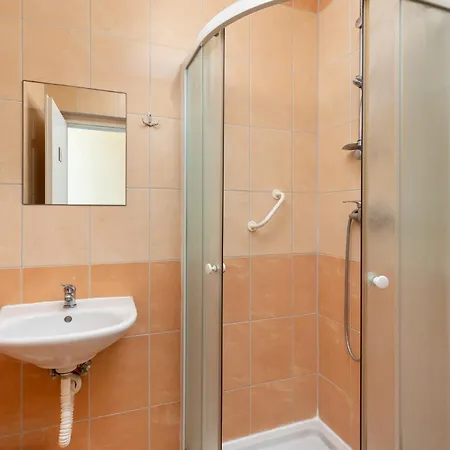 Hotell Otava - Vedlejsi Budova 2*
