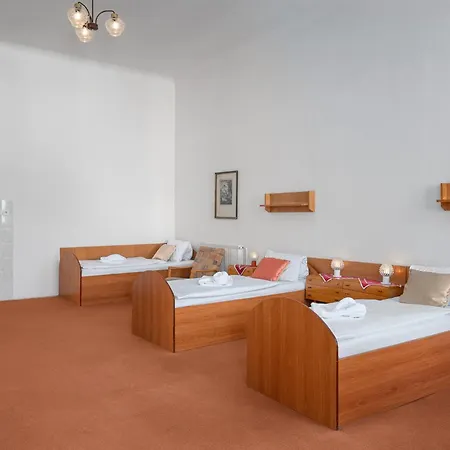 Otava - Vedlejsi Budova 2*