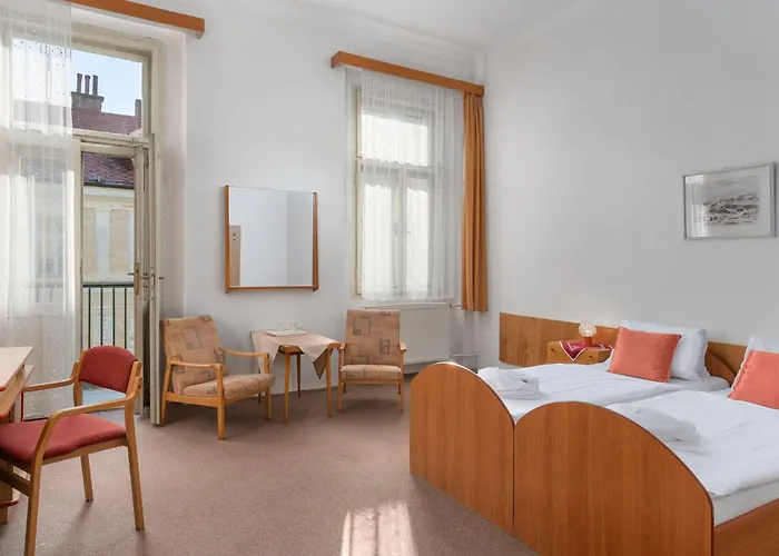 Otava - Vedlejsi Budova Františkovy Lázně